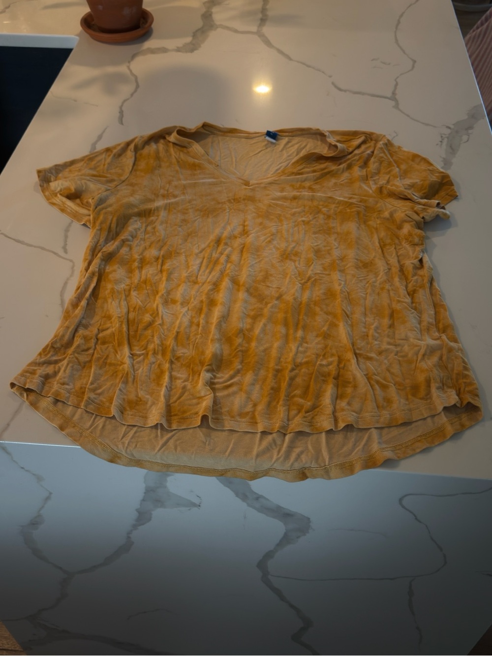 Old Navy Women's V-Neck Short Sleeve Tee in Mustard Yellow